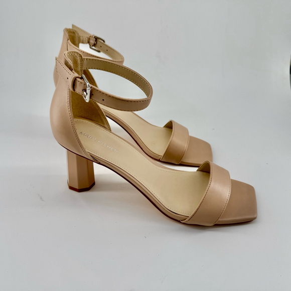 NWT Marc Fisher Nude Heels Size 10M - Picture 5 of 8